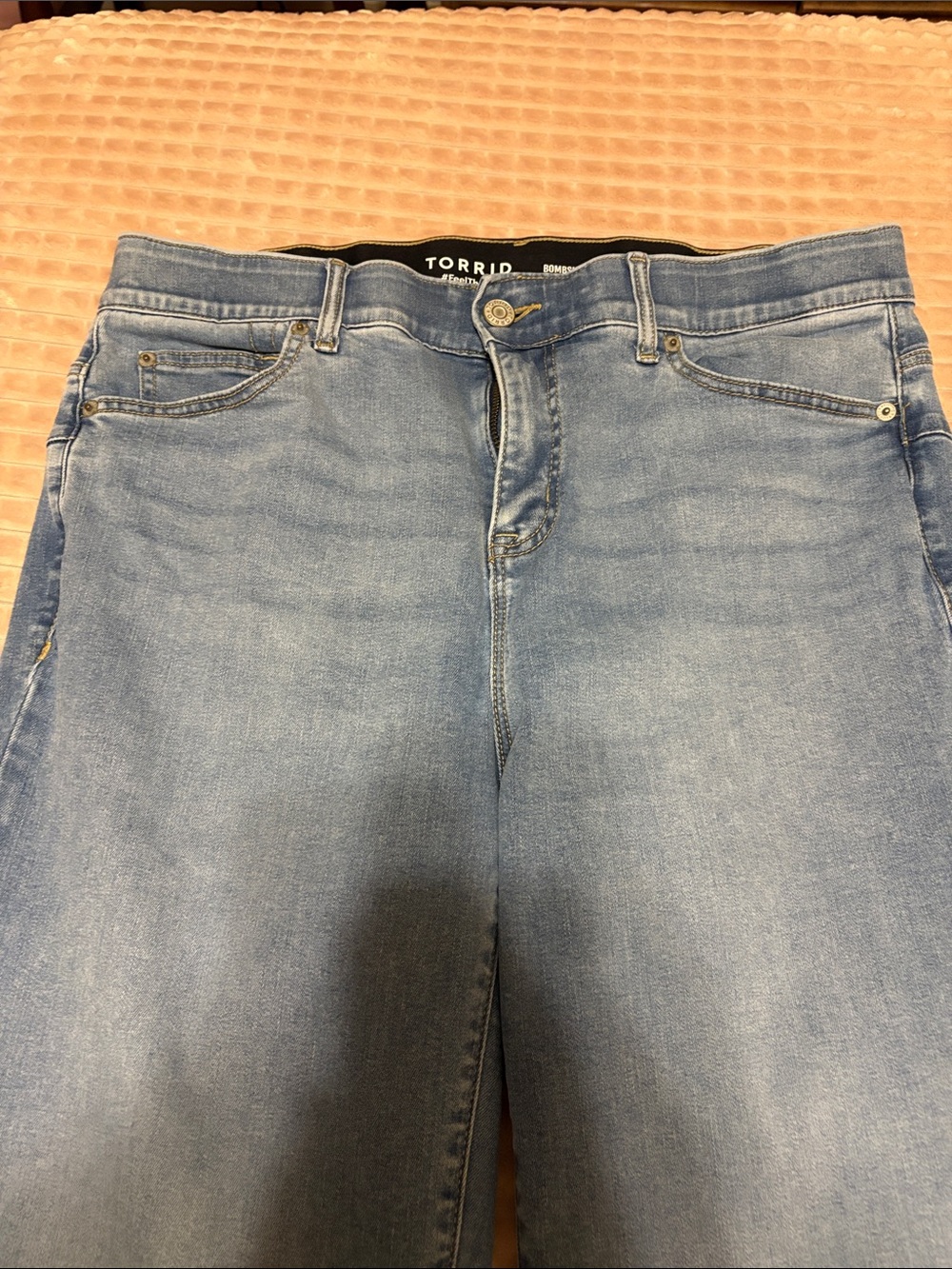 torrid Light Wash High-Rise Women's Jeans sz 14